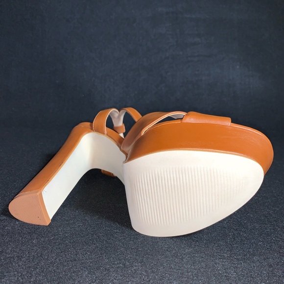 Steve Madden Martina Cognac Leather Sandals. Size 7 - Picture 5 of 11